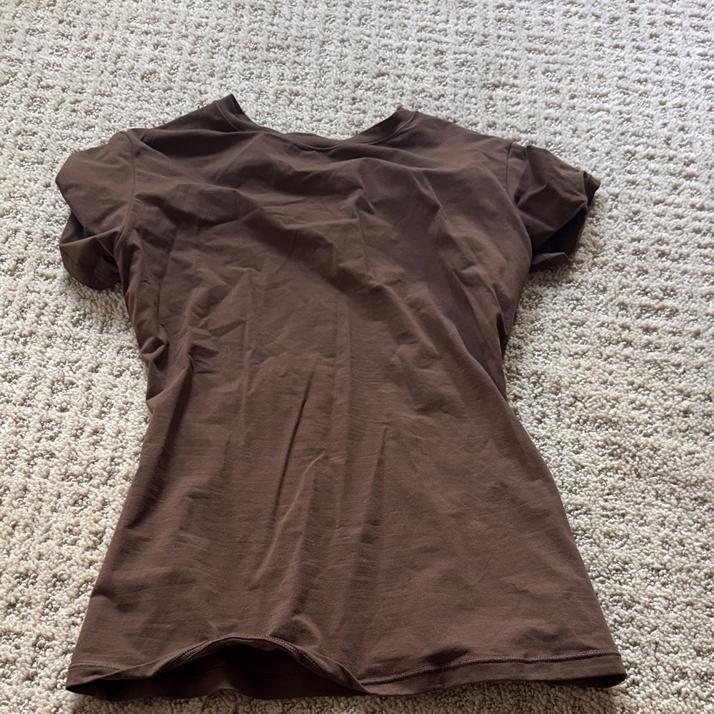 SKIMS Chocolate Short Sleeve Tee